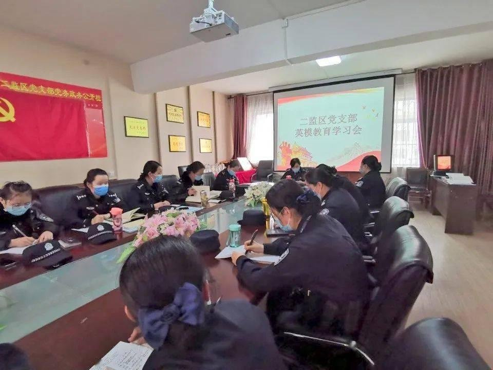 小猫钓鱼开船版最新版下载